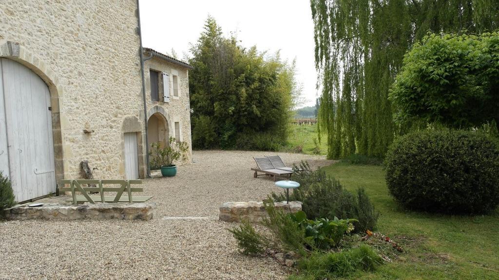 Hotel Les Foucauds Saint-Quentin-de-Caplong Esterno foto