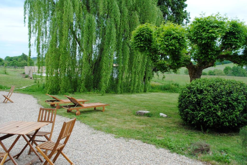 Hotel Les Foucauds Saint-Quentin-de-Caplong Esterno foto